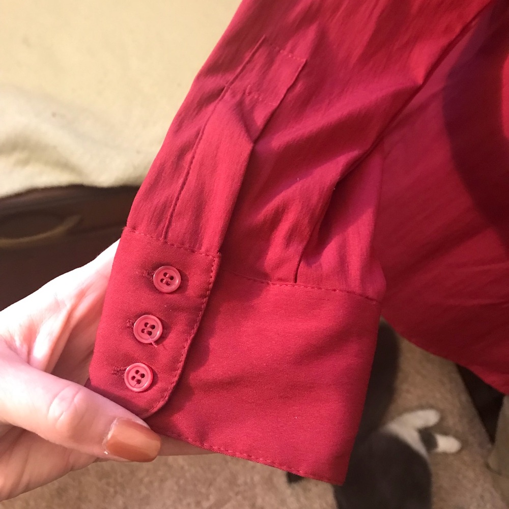 Red button down shirt - Picture 4 of 5
